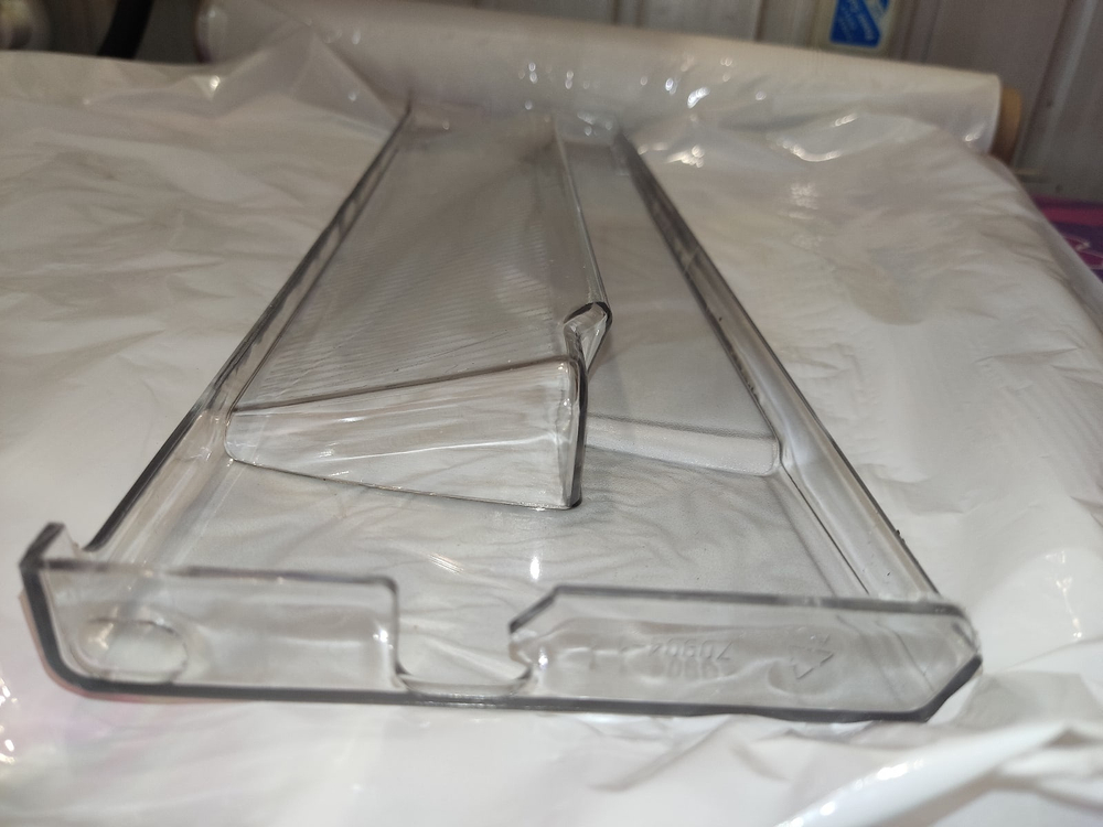 Щиток верхний (панель ящика) узкая морозильной камеры холодильников Indesit, Hotpoint-Ariston (C00856031, 856031)