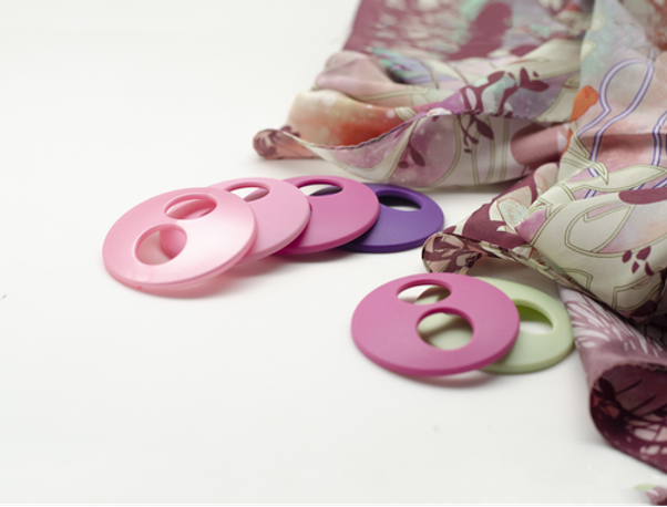 Пуговицы и зажимы для платков