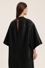 Платье-футболка из экокожи