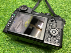 FujiFilm X10