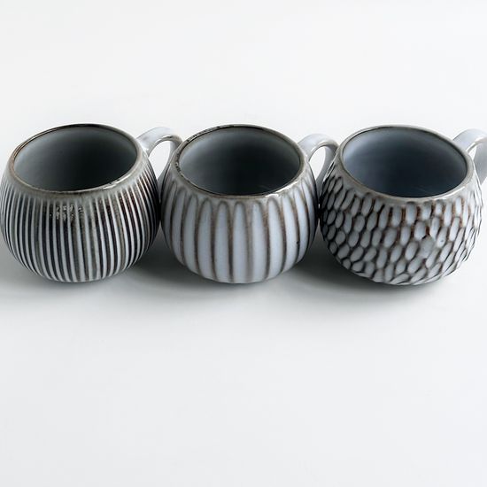 Керамическая кружка с тиснением, 160 мл