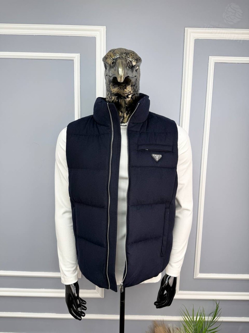 Пуховый жилет Prada
