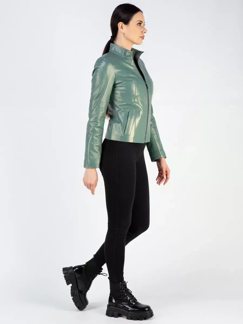 Кожаная куртка демисезонная