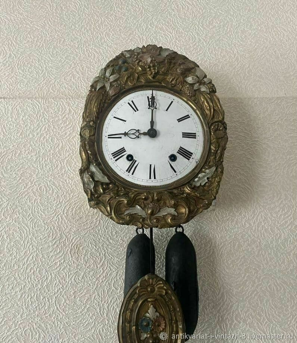 Старинные настенные часы