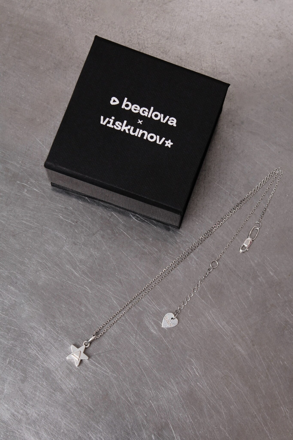 Чокер со звездой