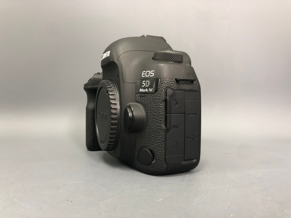 Canon EOS 5D Mark IV 230 кадров