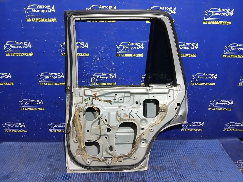 Дверь задняя правая Honda CR-V 1996