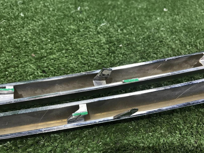 Молдинг переднего бампера правый Mercedes S W222 (2017-2020)