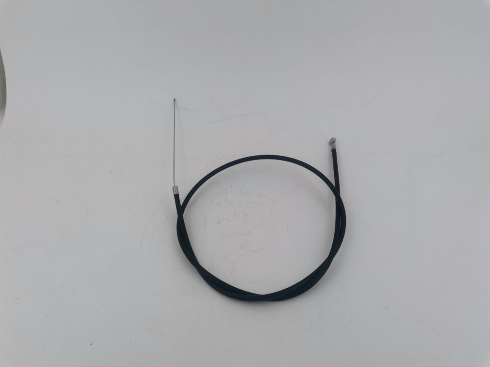 Трос тормоза в оплетке передний