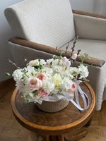 Композиция в плетеной корзине-размер S