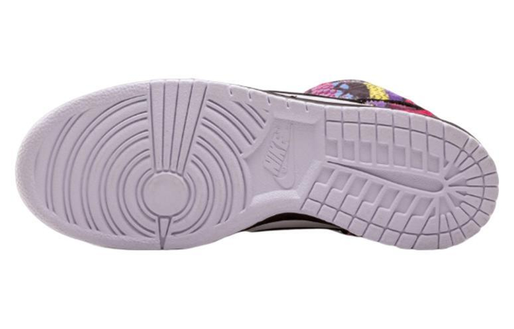 Nike huxtable dunks sales