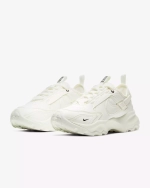 Кроссовки Nike TC 7900