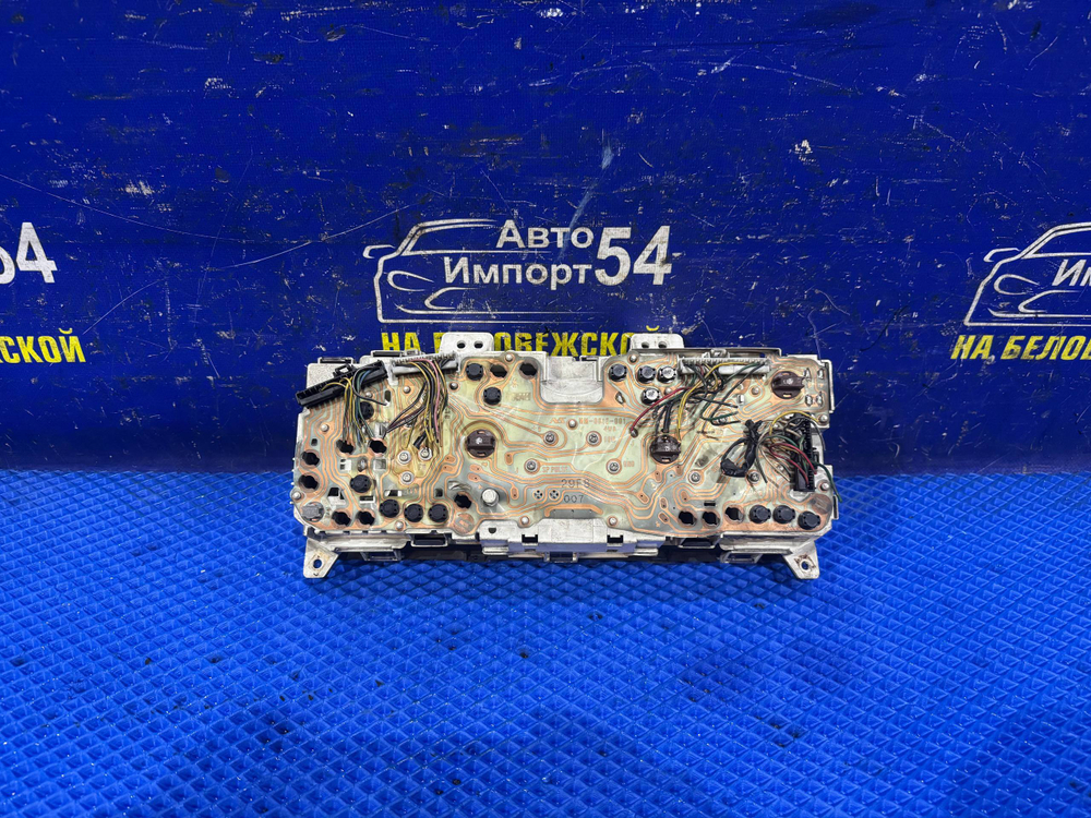 Щиток приборов MITSUBISHI DELICA 1998