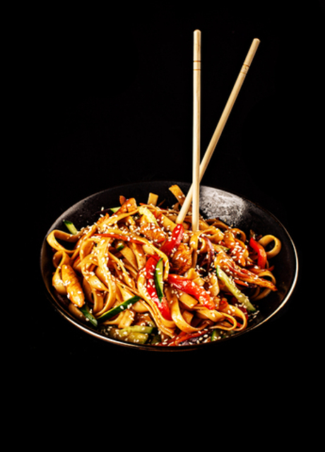 WOK с лапшой куриный
