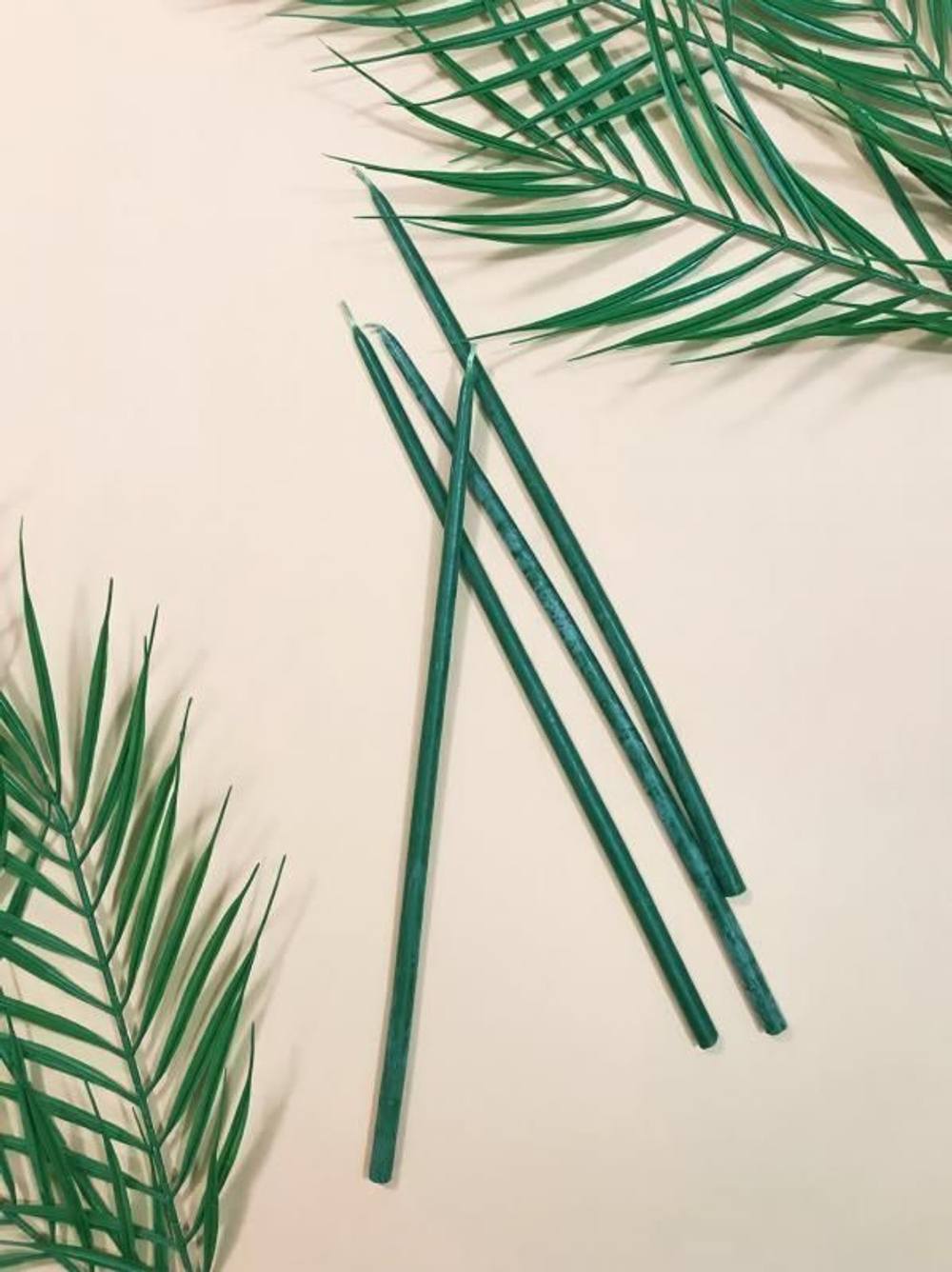 Свеча восковая разных размеров