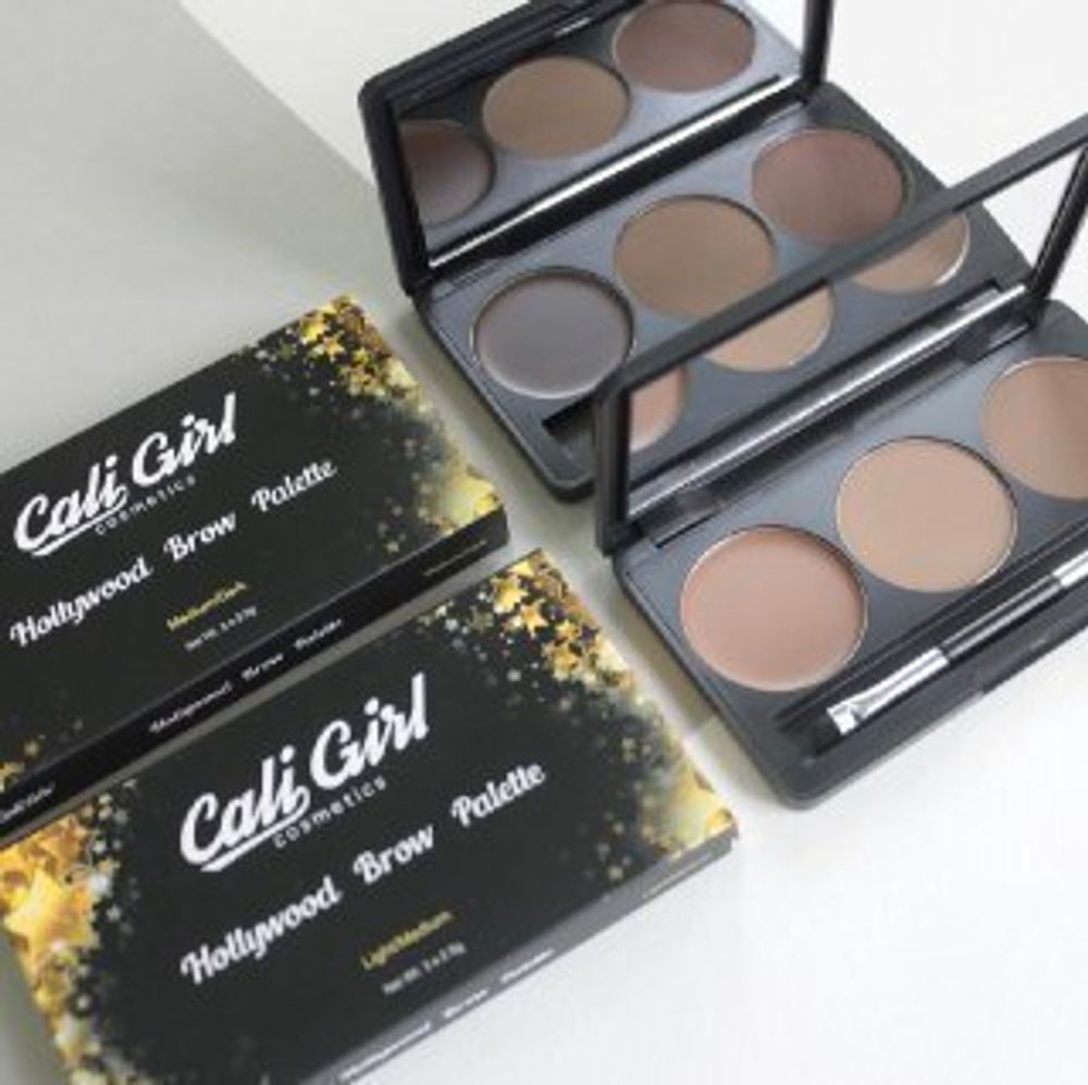 Палетка для бровей Cali Girl Hollywood Brow Palette - Light /  Medium