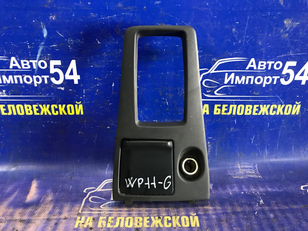 Пепельница NISSAN PRIMERA 1997