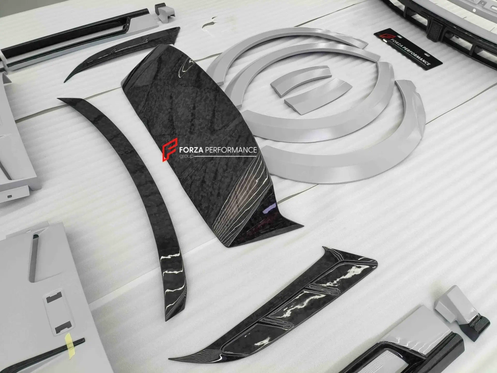 Широкий карбоновый обвес для Rolls-Royce Cullinan Ролс Ройс Куллинан