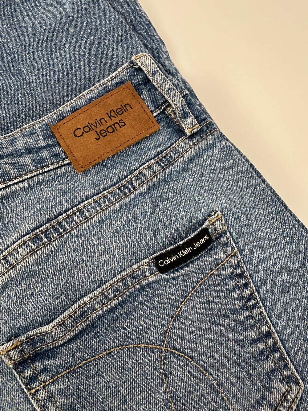 Джинсы Calvin Klein