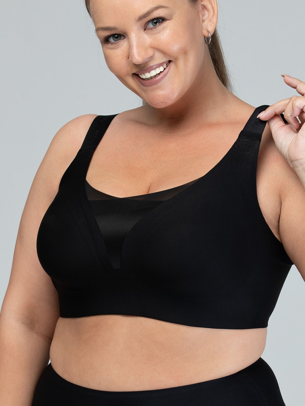 Бесшовный бюстгальтер для большой груди (Размер: XXXL) (Цвет: черный)