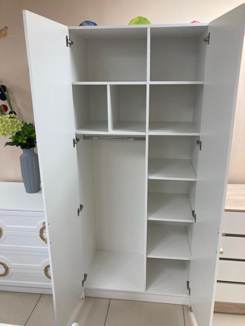 Шкаф 2-х дверный Милан МДФ белый/белый