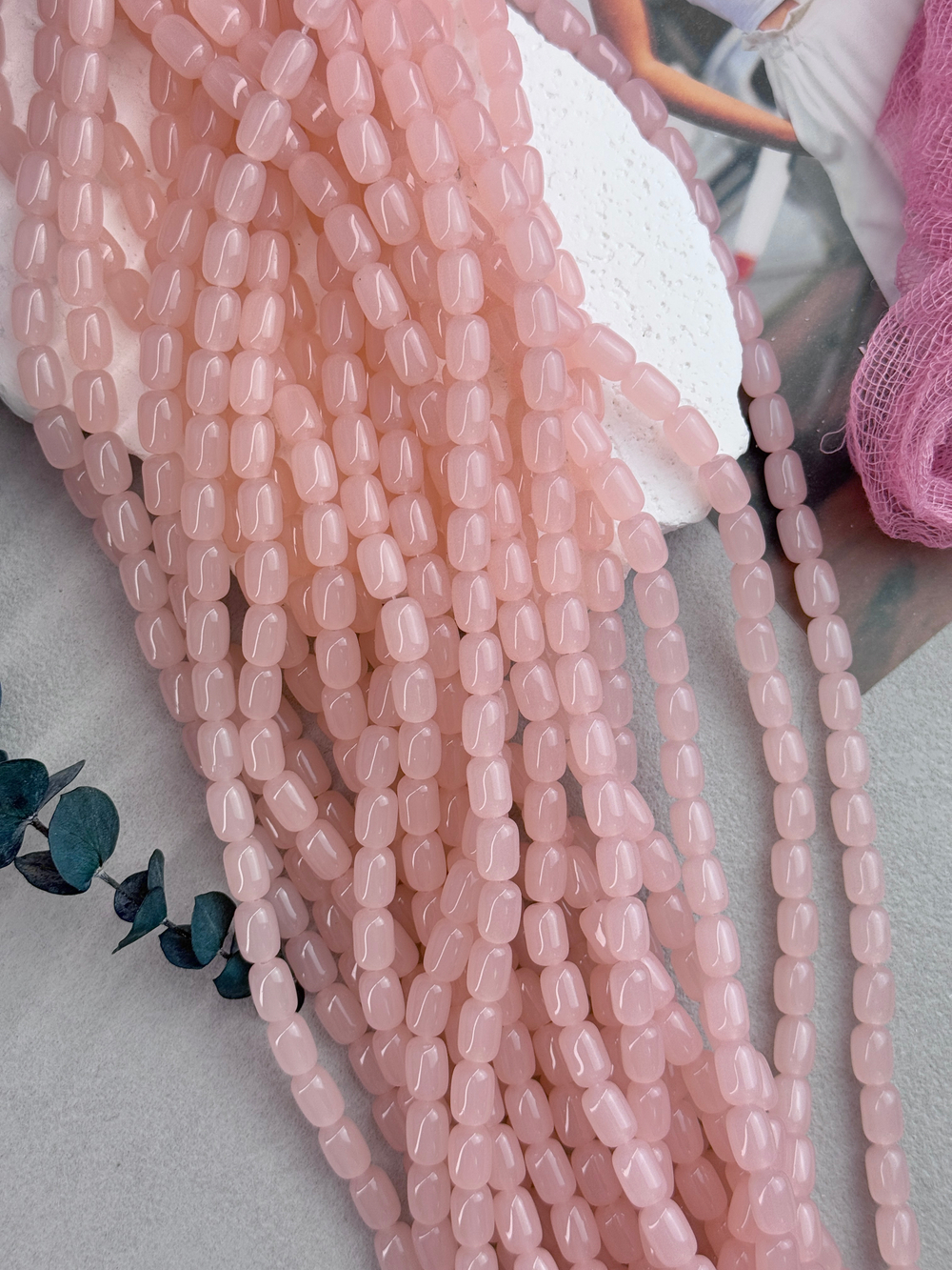 Стеклянные бусины, бочонок 6*9 мм, нить 38 см, "Розовый кварц"