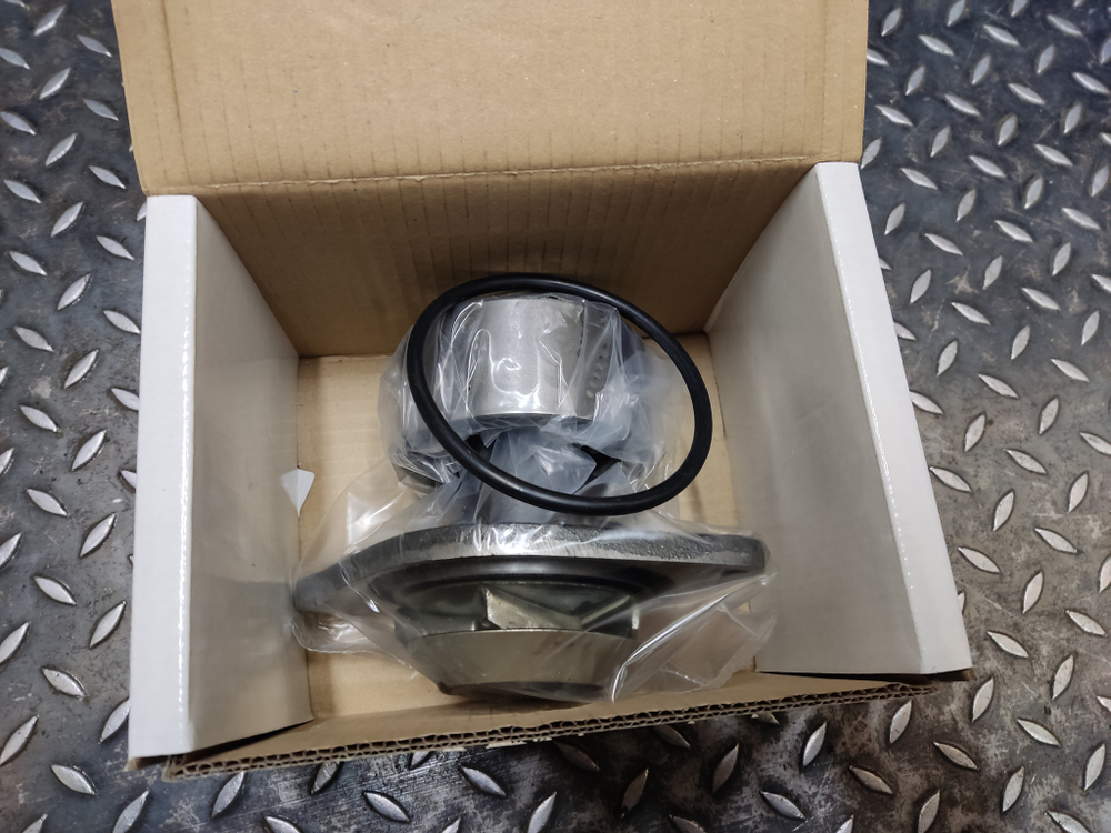 Водяная помпа 6735-61-1101 (6735611101)