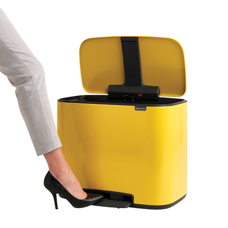 Мусорный бак Bo Pedal Bin 36л Brabantia Желтая маргаритка