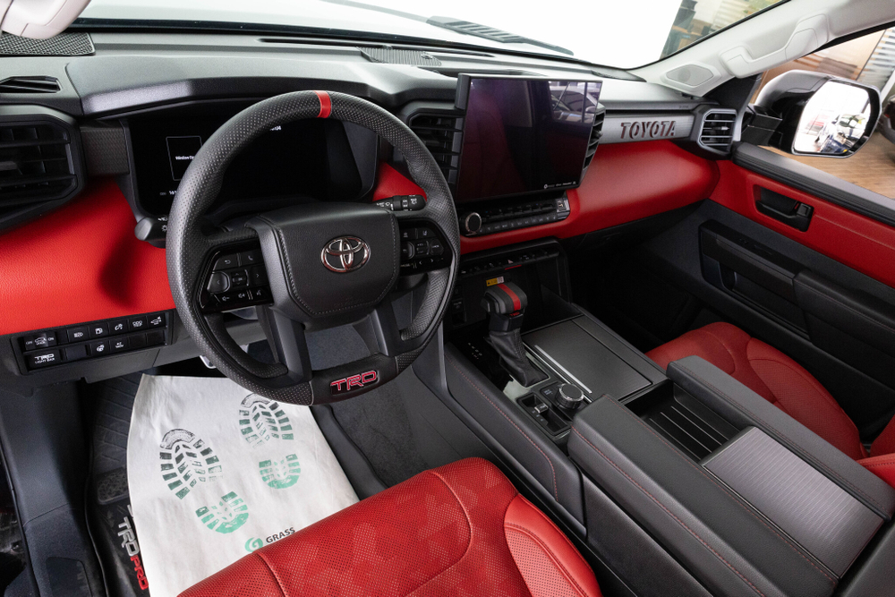 Toyota Sequoia, 2022 год