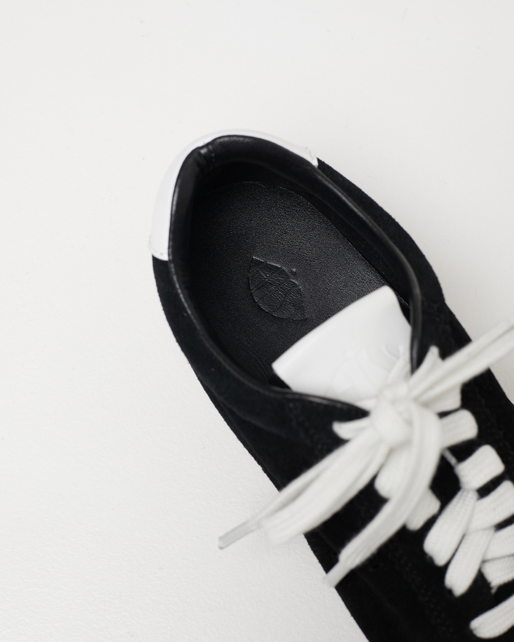 Кеды из натуральной замши черный