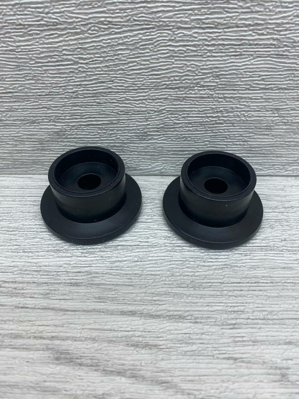 Колесо для мебели ролик для дивана диаметр 48 мм отверстие 10 мм 2 шт