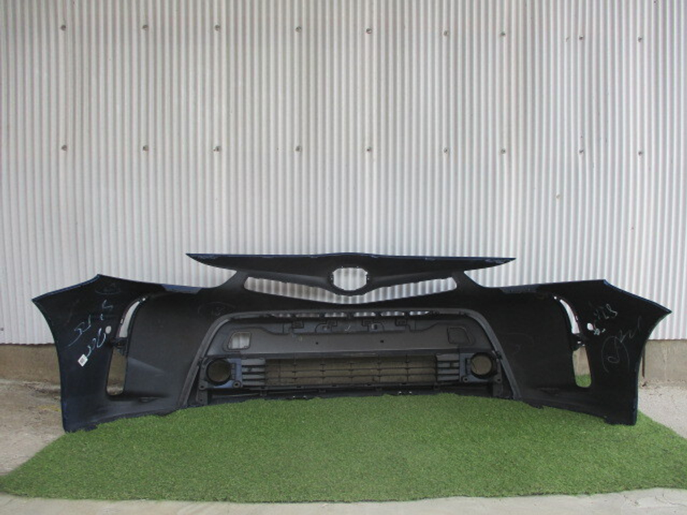 бампер передний Toyota Prius A Alpha ZVW41 2017