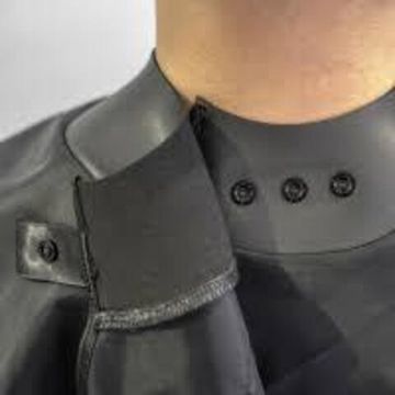 Пеньюар MASTER Professional MP-5011 c воротничком на кнопках и карманами 140*160