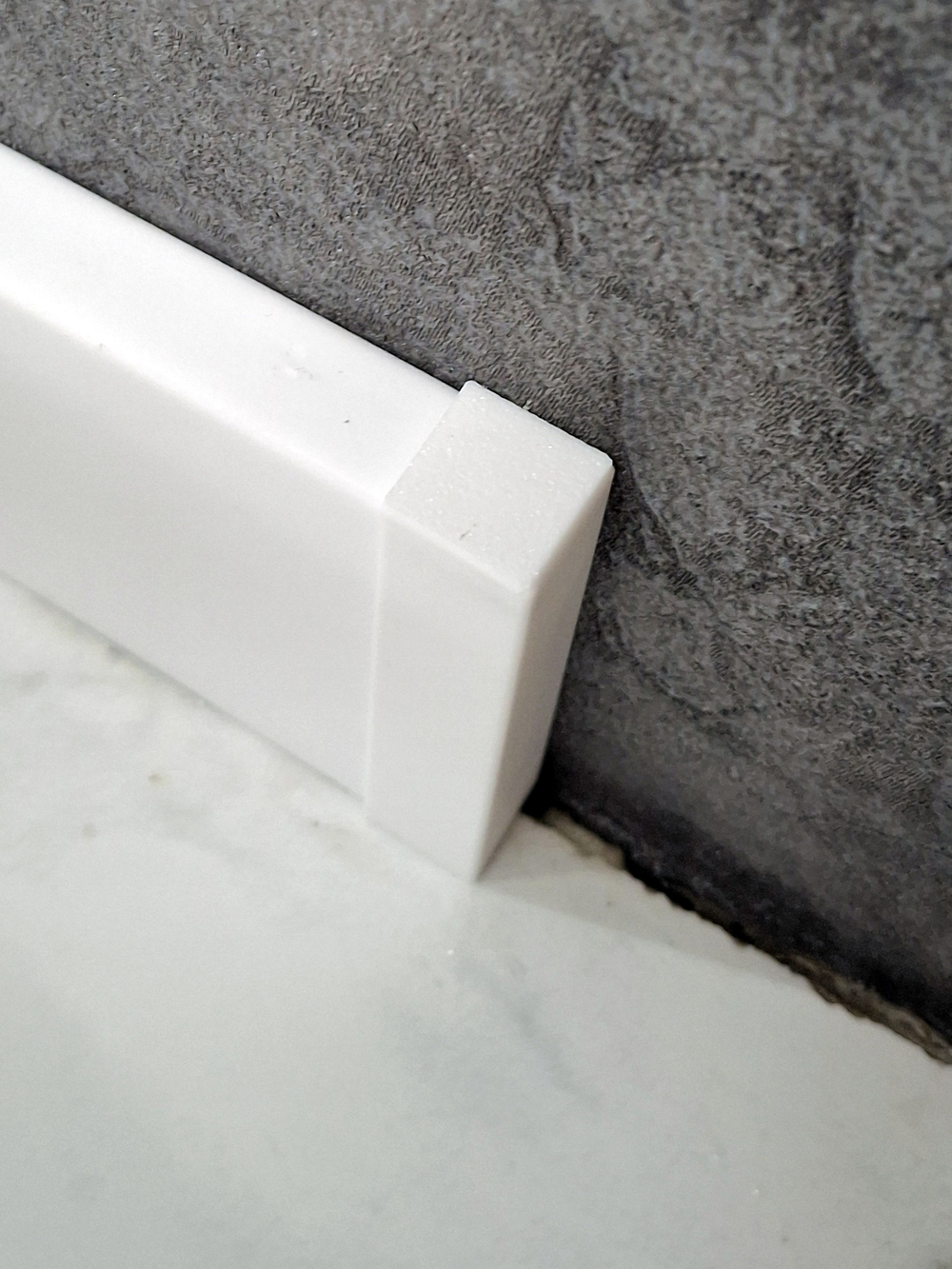 Заглушки торцевые для плинтуса 100*15 мм - 2 шт