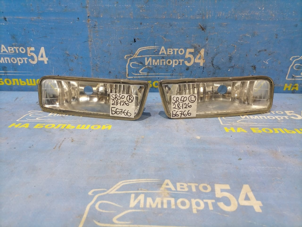 Туманка правая TOYOTA TOWNACE NOAH 1998-2008