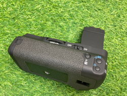 Canon BG-E8