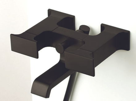 Настенный смеситель для ванны и душа Ritmonio Type-face цвет черный M0BA3030C04