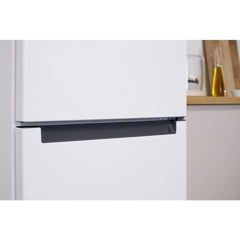 Холодильник Indesit DS 3180W