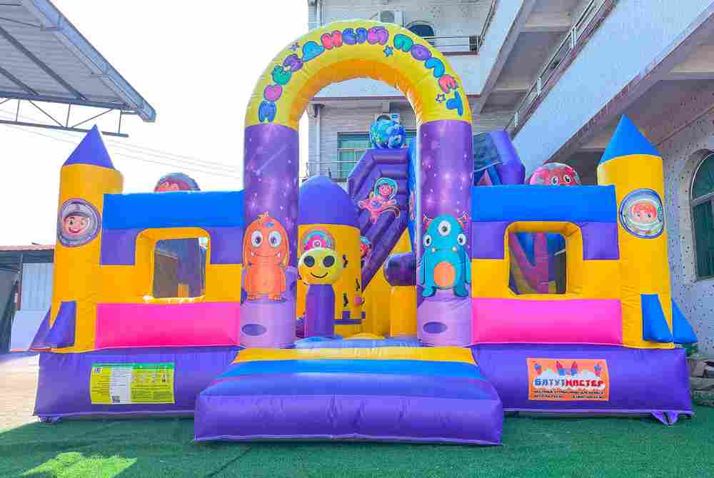 Коммерческий надувной батут «Звездный полет», 7*5*4.5 м