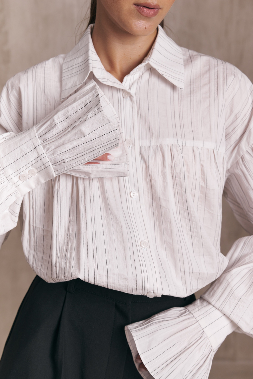 Рубашка RUFFLE, белая
