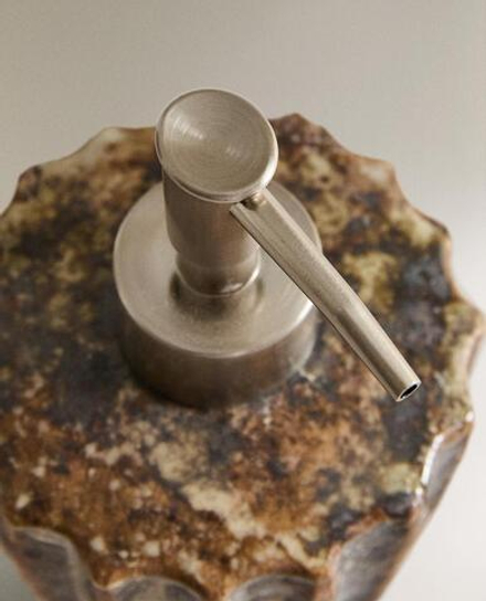 ZARA HOME ДОЗАТОР ДЛЯ ЖИДКОГО МЫЛА С РЕЛЬЕФНЫМ УЗОРОМ, КОРИЧНЕВЫЙ