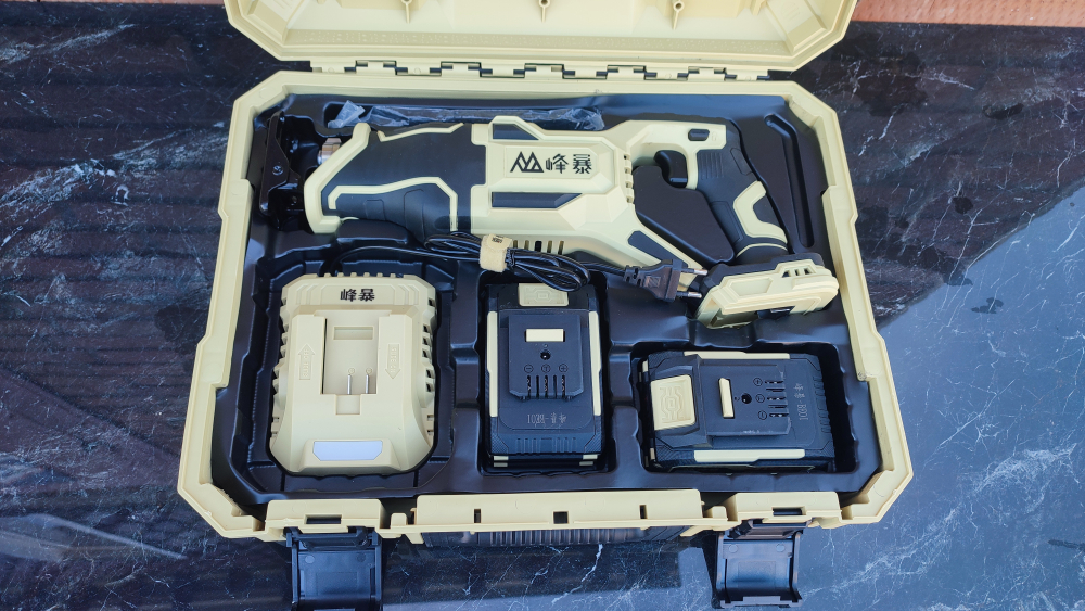 Аккумуляторная Сабельная пила Feng Bao FB-02-28