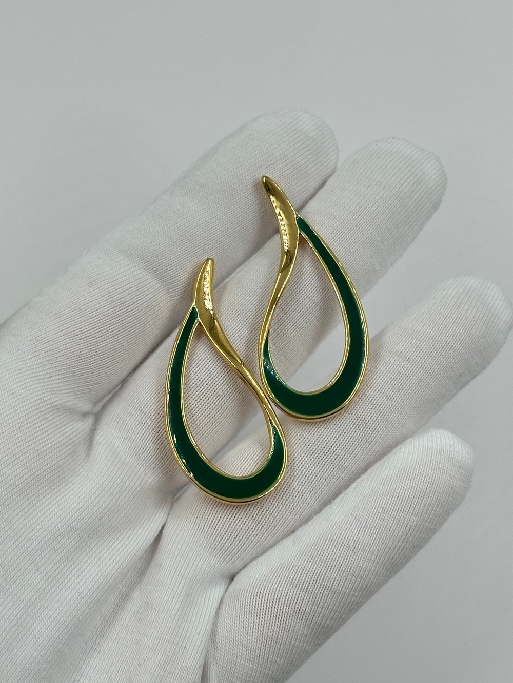 Серьги с зелёной эмалью