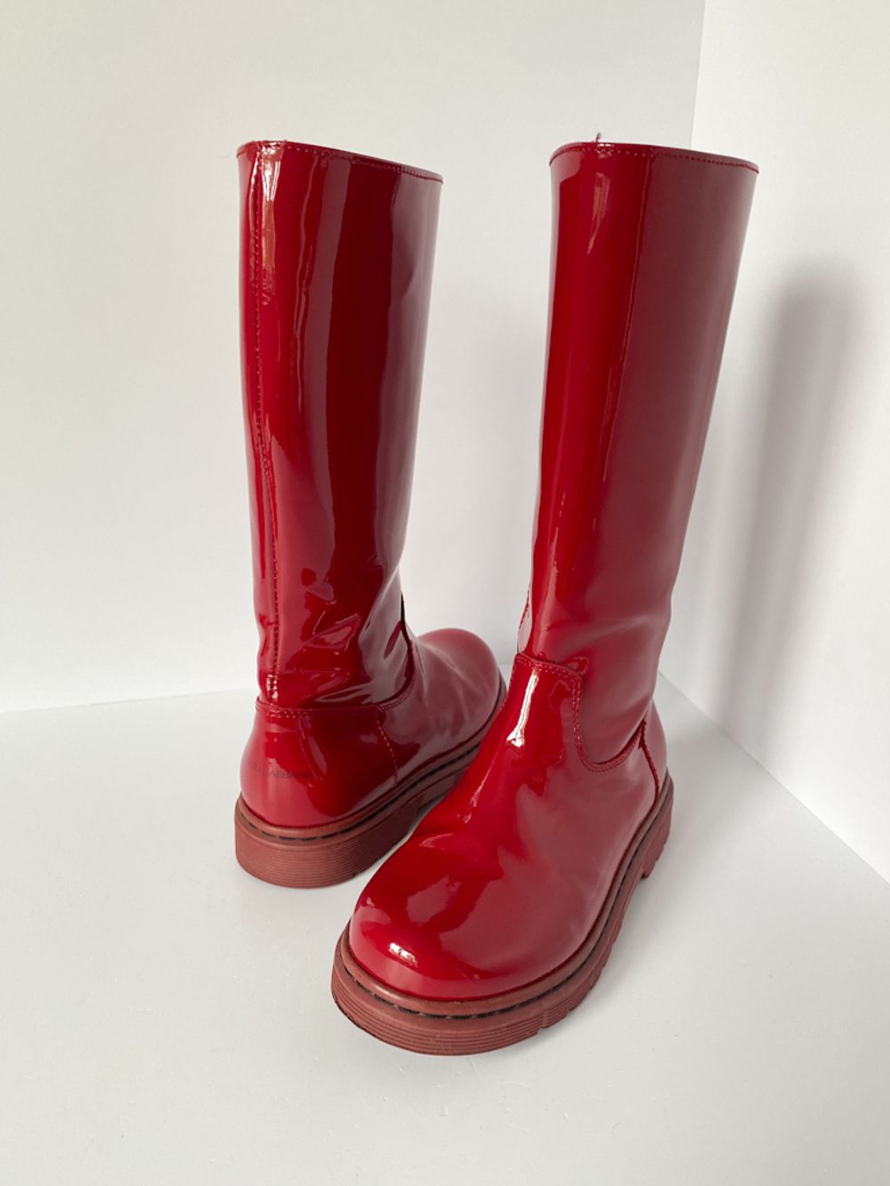 Лаковые сапоги Dolce&Gabbana, 27