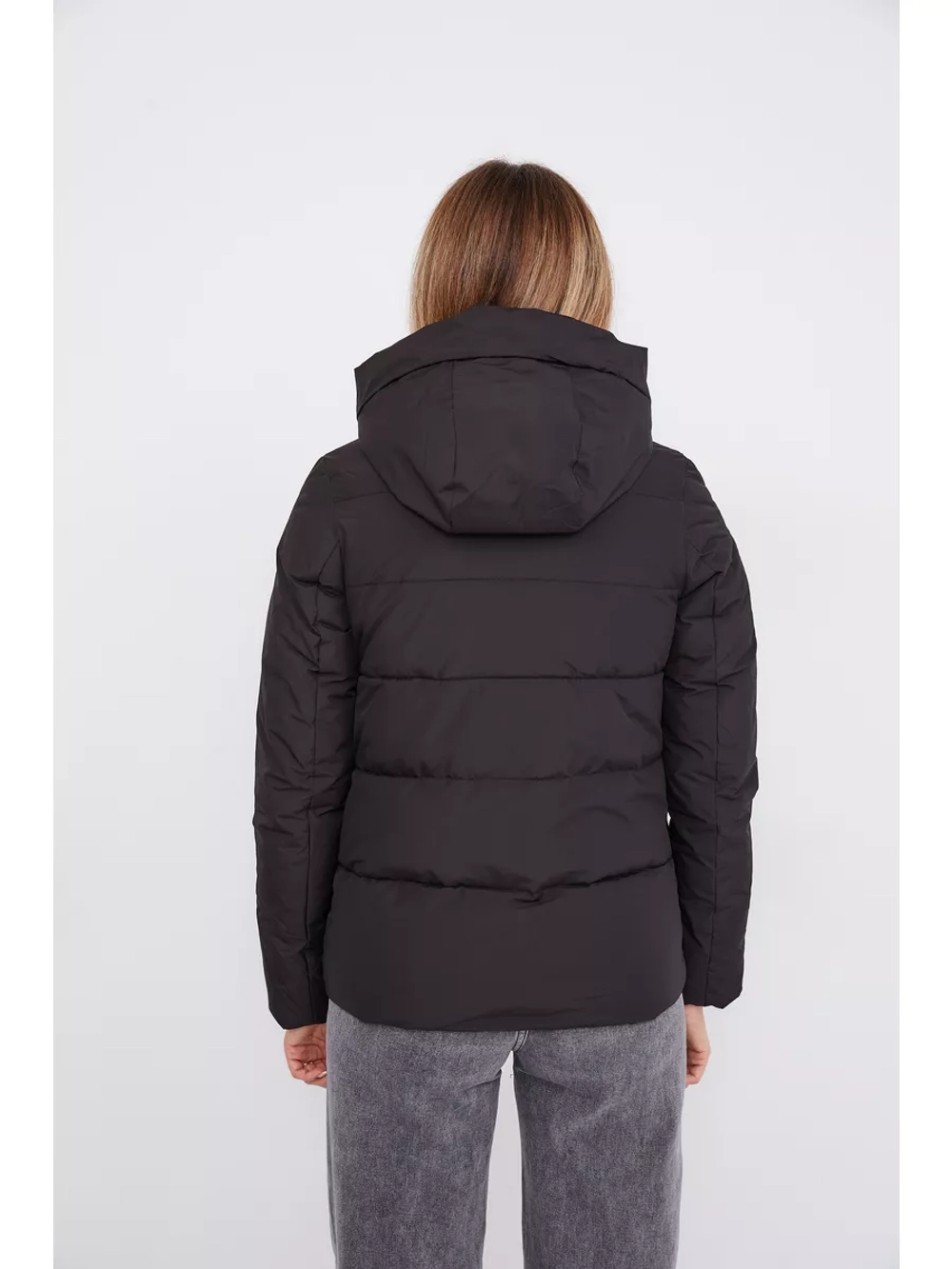 Куртка короткая с капюшоном