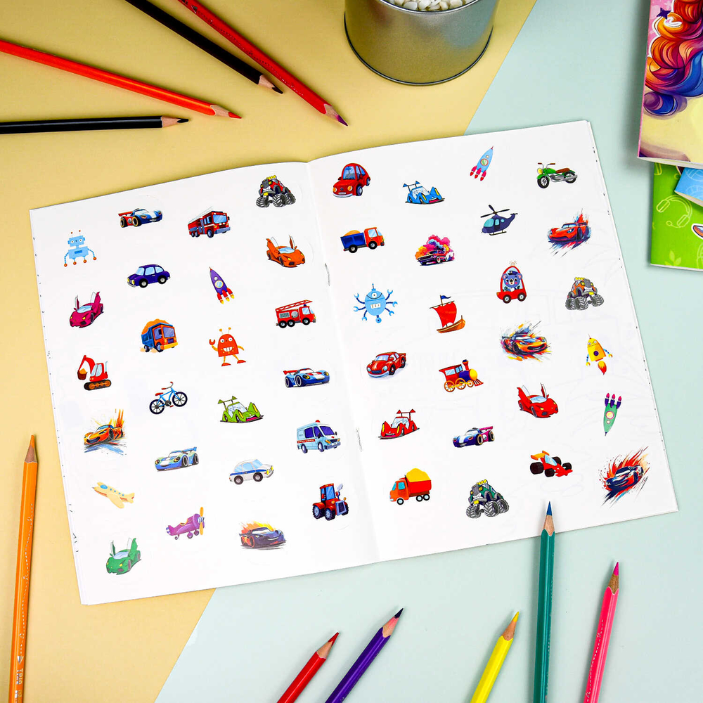 Книжка-раскраска для детей. Серия «Раскраски А5 с наклейками» МАШИНКИ