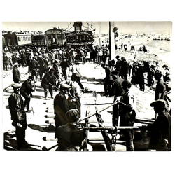 ТУРКСИБ. Прокладка последних шпал в 1930-м г. Фотограф — Кудояров.  1960-70-х гг.