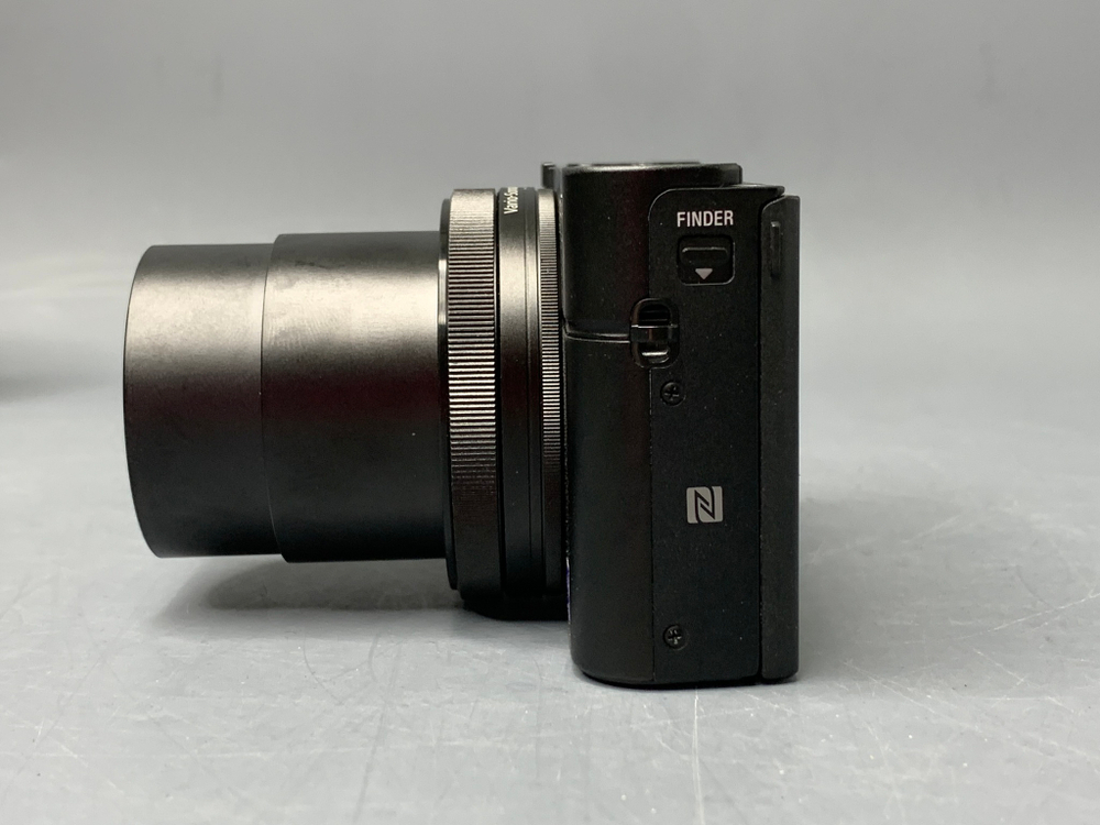 Sony Cyber-shot DSC-RX100M3