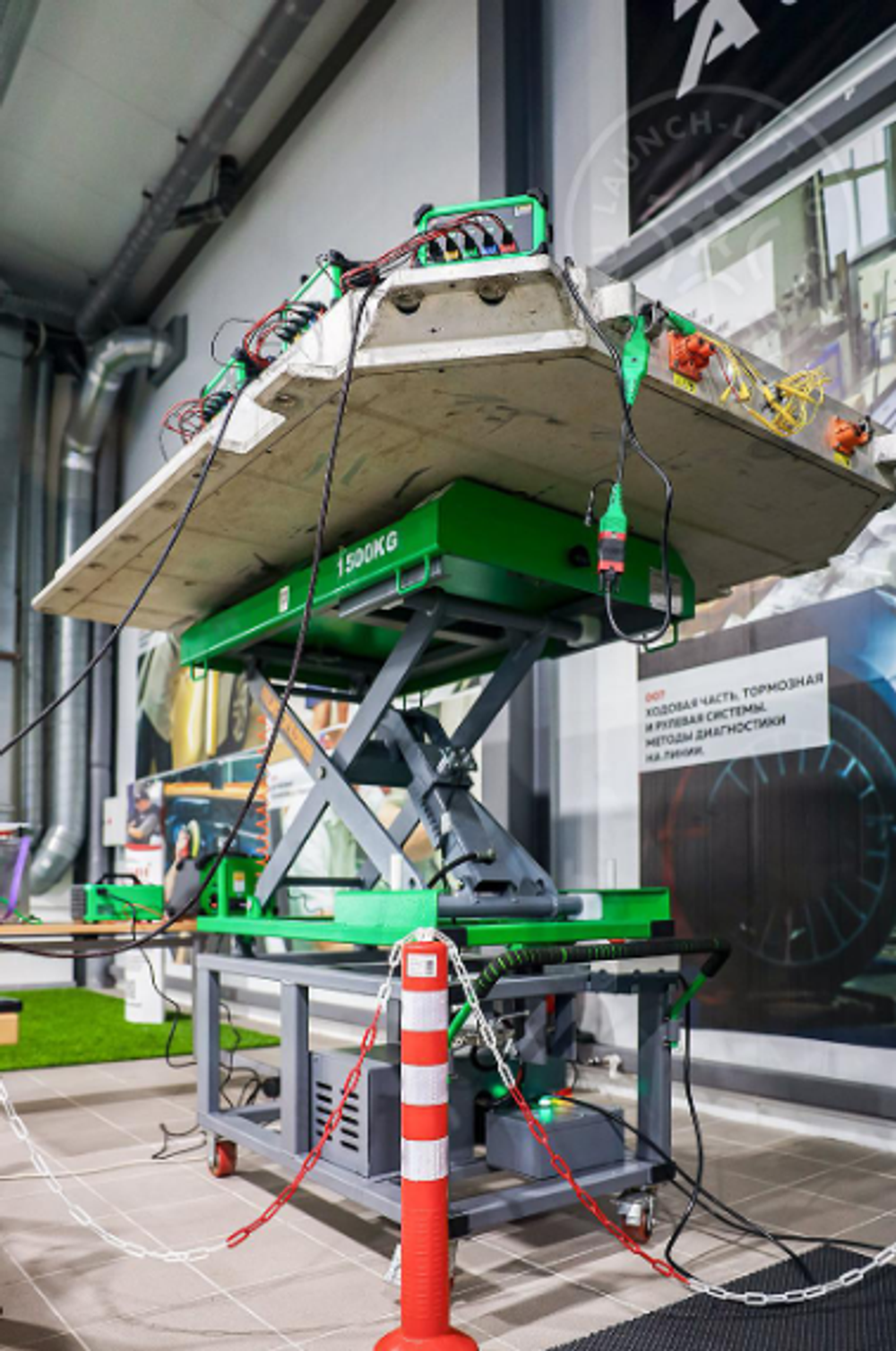 LAUNCH EV TLT615D подъемник аккумуляторный