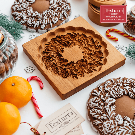 Пряничная форма Венок с шишками